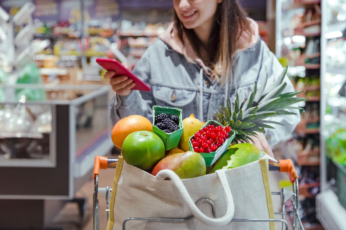 Five Ways to Reduce Waste When Grocery Shopping